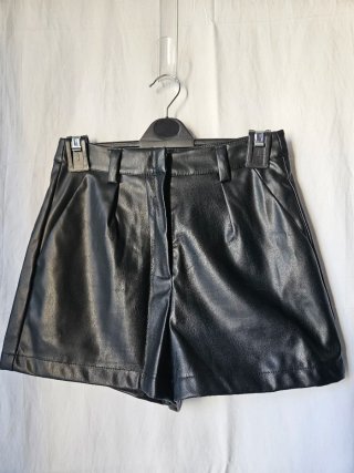 Short de Polipiel Negro Shein Talla S