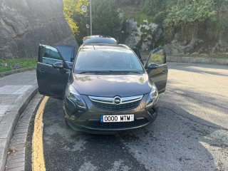 Opel Zafira Tourer 2013