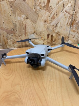Dron DJI Mini 3