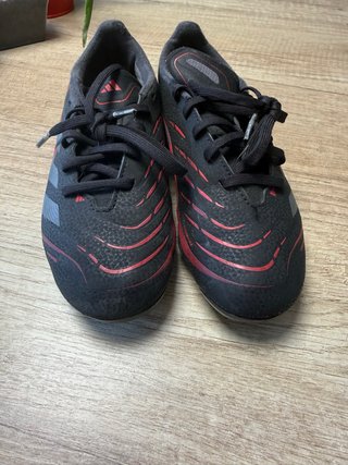 Botas de fútbol Adidas Predator niño talla 34