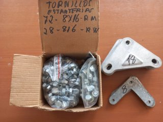 Tornillos y Escuadras para Estanterías