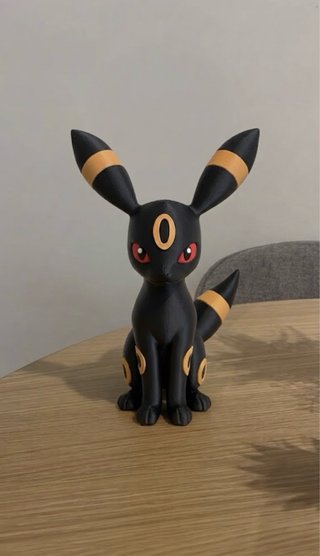 Figura Pokémon Umbreon 26 cm