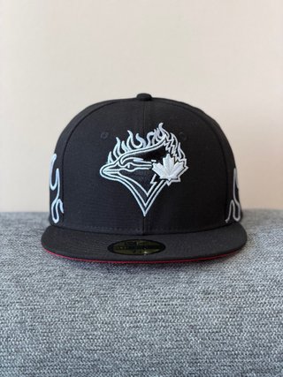 Gorra New Era 59Fifty  7 1/8 hilo Fosforescente.