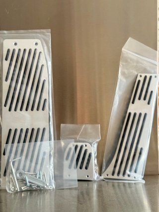 Kit Pedales INOX  BMW E30 E36 E39 E46 E87 E90 etc