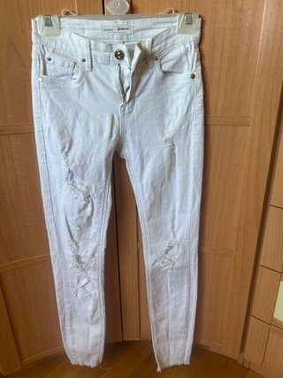 Pantalón Blanco Roto Stradivarius Talla S