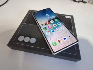 Samsung Galaxy Fold8 Ultra 256GB Blanco