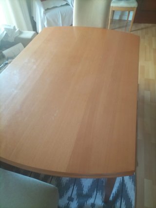 Mesa de Salón con 4 Sillas de Madera