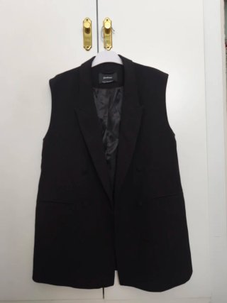 Blazer sin mangas de Stradivarius