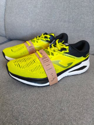 Zapatillas Joma Amarillas talla 43,5