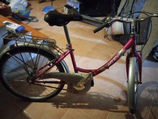 Bicicleta de paseo roja