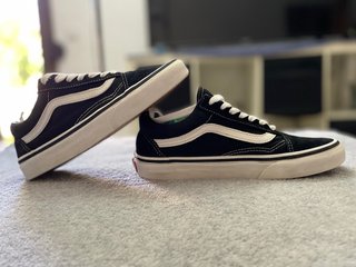 Zapatillas VANS Negras y Blancas