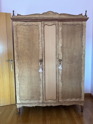 Armario de Madera Restaurado