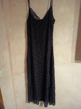Vestido largo negro de encaje