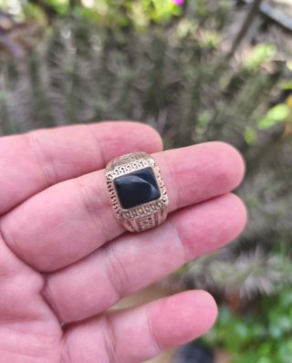 Anillo sello de plata y ónix
