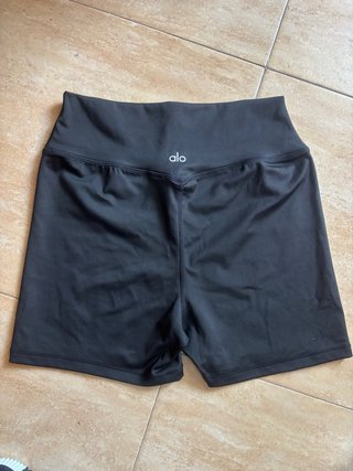 Pantalones cortos Alo Yoga negros