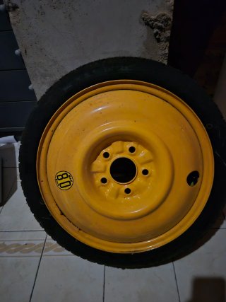 Rueda de repuesto tipo galleta