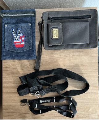 Lote 2 Carteras de Mano + Correas