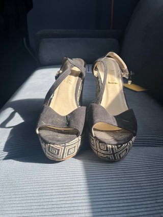 Sandalias de cuña Mambo negras