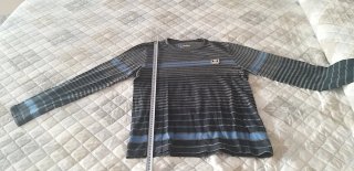 Camiseta de manga larga a rayas