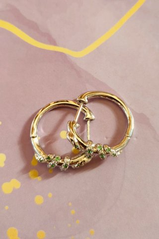 Pendientes de Plata con Detalles Verdes