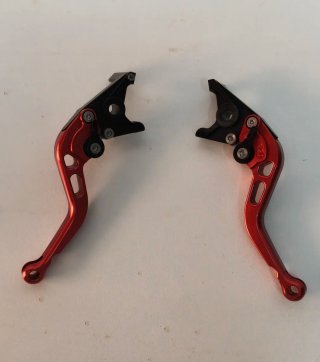 Manetas de Freno Rojas para Honda Forza 750