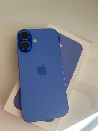 iPhone 16 Azul