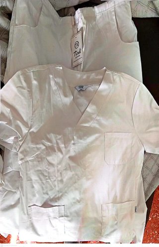 Pijama Sanitario Tink Blanco talla 48 pantalón