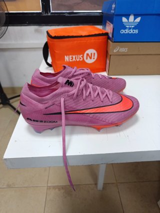 SEMI NUEVAS!!! Botas de Fútbol Nike Mercurial