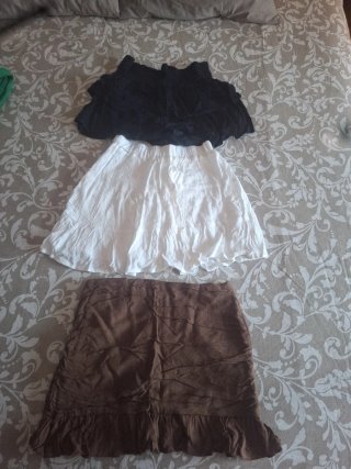 Set de 3Faldas Cortas Talla XS son muy bonitas