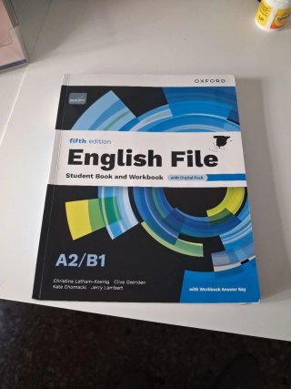 English File 5th Edition A2/B1. Student's Book ...