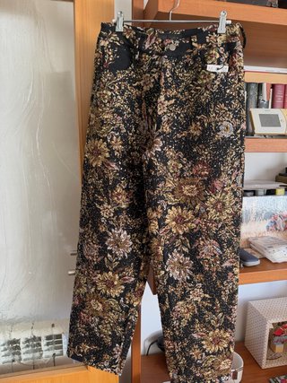 Pantalones Zara Flores y Abalorios Talla M