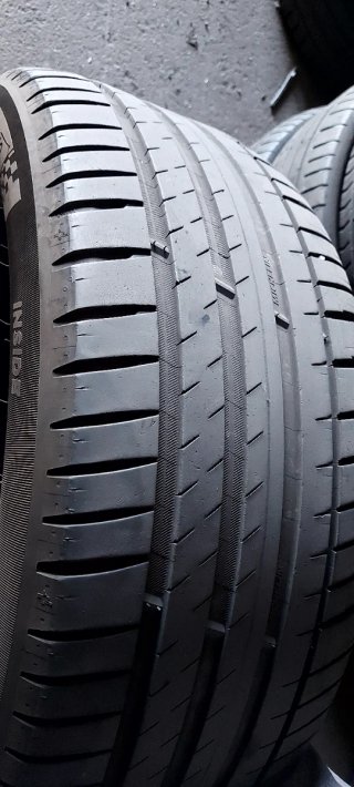 245/50 R19 105W