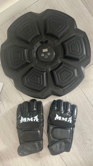 Diana de Boxeo Electrónica con Guantes MMA