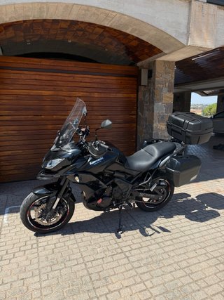 Kawasaki Versys 650 Negra