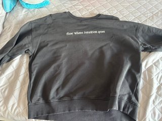 Sudadera Gris con Frase mango teen