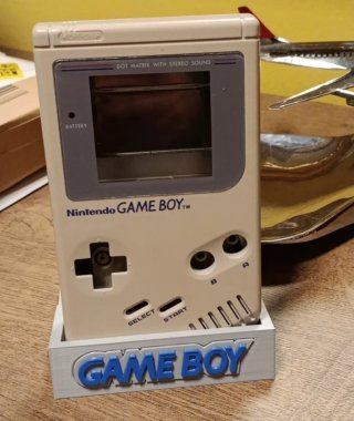 Soporte para consola Game Boy