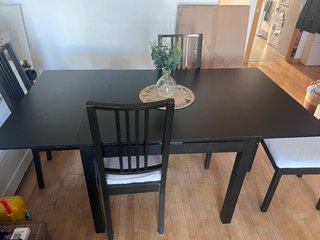 Mesa de comedor extensible negra