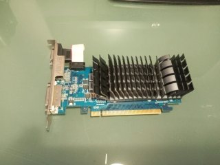 Tarjeta Gráfica ASUS 210-SL-1GD3-BRK
