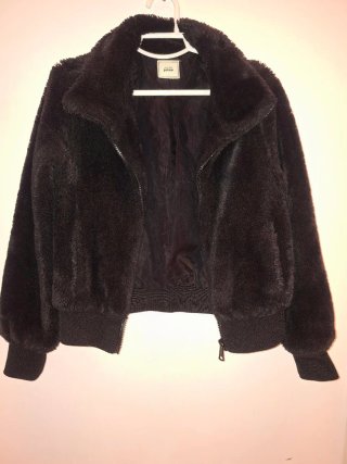 Chaqueta de pelo negra Pimkie