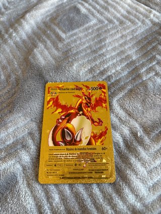 Carta Pokémon Charlie Zad VMAX Dorada