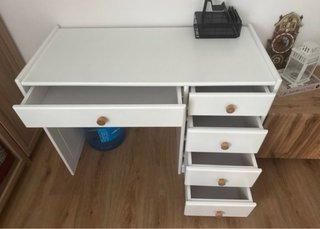 Escritorio Blanco con Cajonera