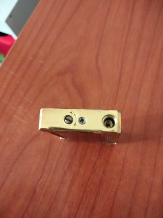Mechero Dorado