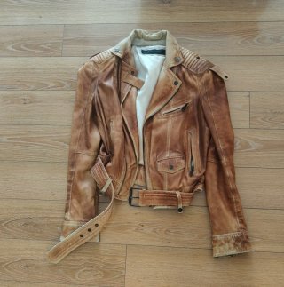 Chaqueta de cuero Zara