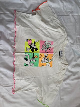 Camiseta corta Disney Bershka Talla S