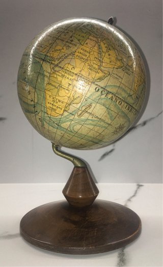 Globo Terráqueo Antiguo