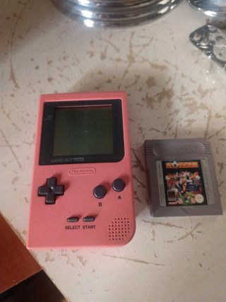 Nintendo Game Boy Pocket Rosa + Juego Soccer