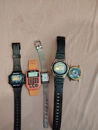 Lote de 5 Relojes de Pulsera 2 funcionan