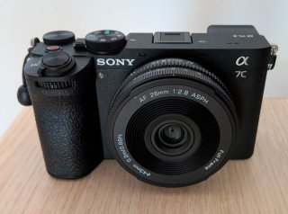 Sony A7C II + Objetivo Viltrox 26mm f2.8