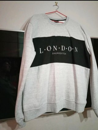 Sudadera Gris y Negra London Shoreditch