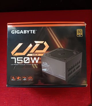 Fuente de Alimentación Gigabyte UD750GM 750W Gold